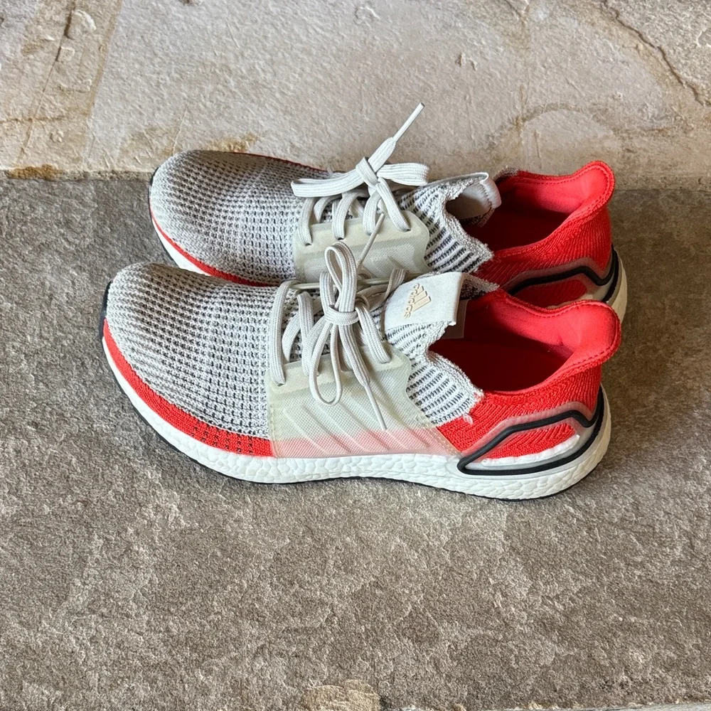 Adidas Light Gray and Bright Orange Running Shoes good condition size 8